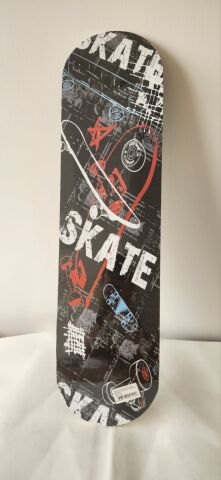 Bermuda Ahşap Skate Desenli Kaplamalı Kaykay